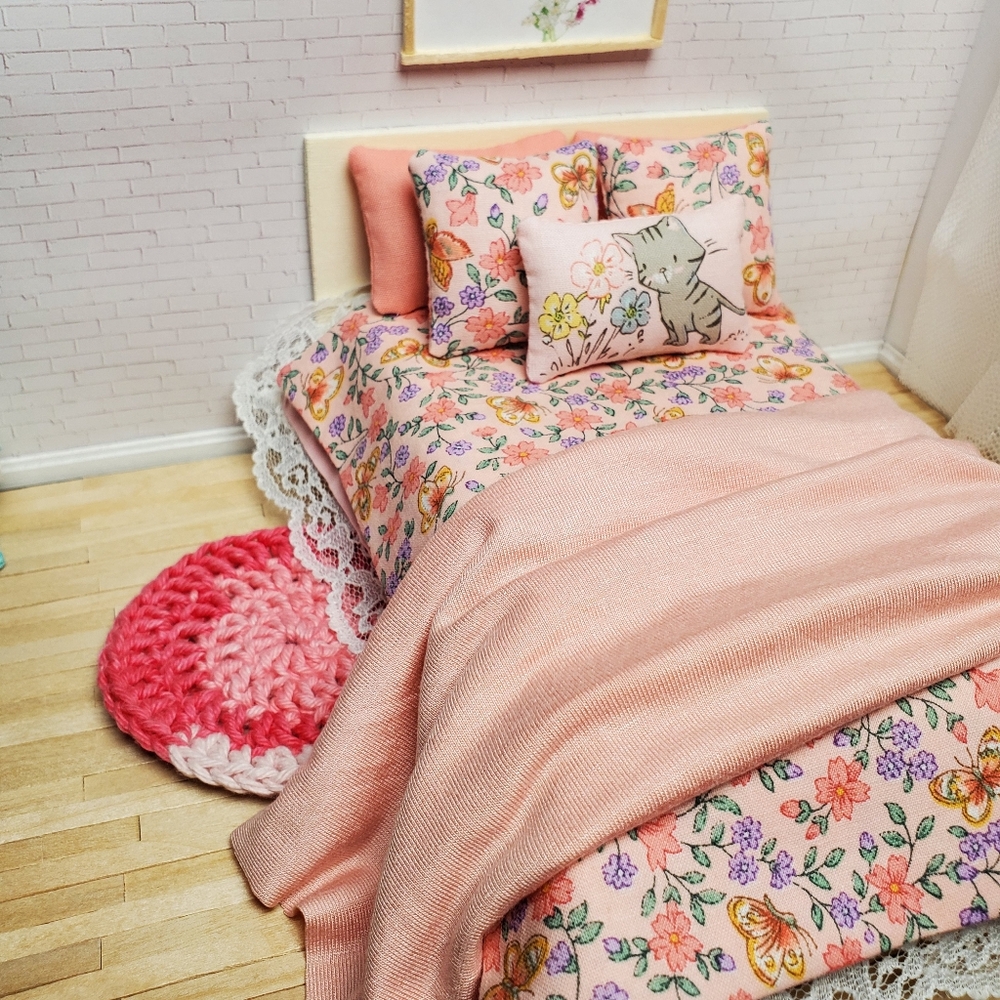 Handmade Miniature Dollhouse Pink Butterfly Cat Bedding Set 1:12 Scale